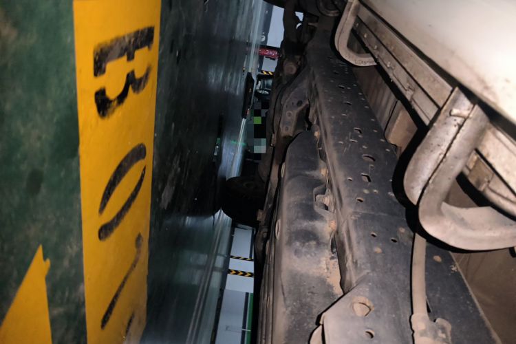 Used Toyota Prado 2019 2.7L TX-L U.S. Specification Chassis Rear Left