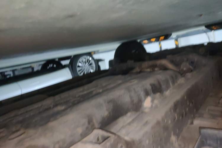 Used Toyota Prado 2019 3.5L Automatic TX-L Deluxe Edition with Rear-Mounted Spare Tire Chassis Rear Left