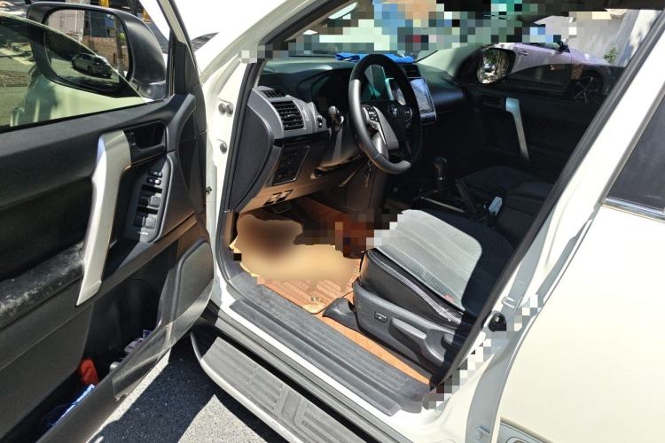 Used Toyota Prado  Driver Seat