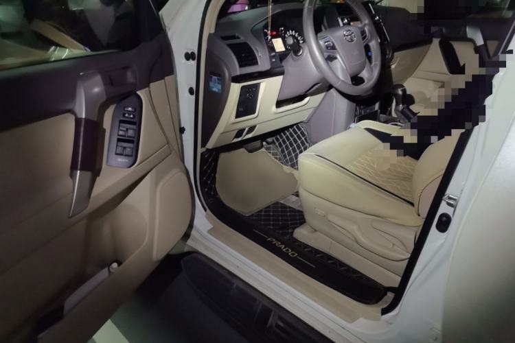 Used Toyota Prado 2019 4.0L TX-L Dual Fuel Sunroof 17-Inch Wheels Middle East Version Driver Seat