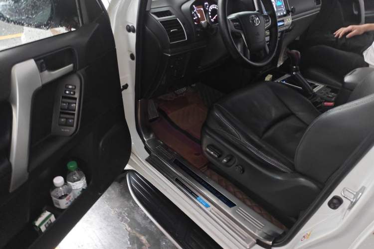 Used Toyota Prado 2019 3.5L Automatic TX-L Deluxe Edition with Rear-Mounted Spare Tire Driver Seat