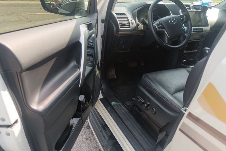 Used Toyota Prado 2019 3.5L Automatic TX-L Deluxe Edition Driver Seat
