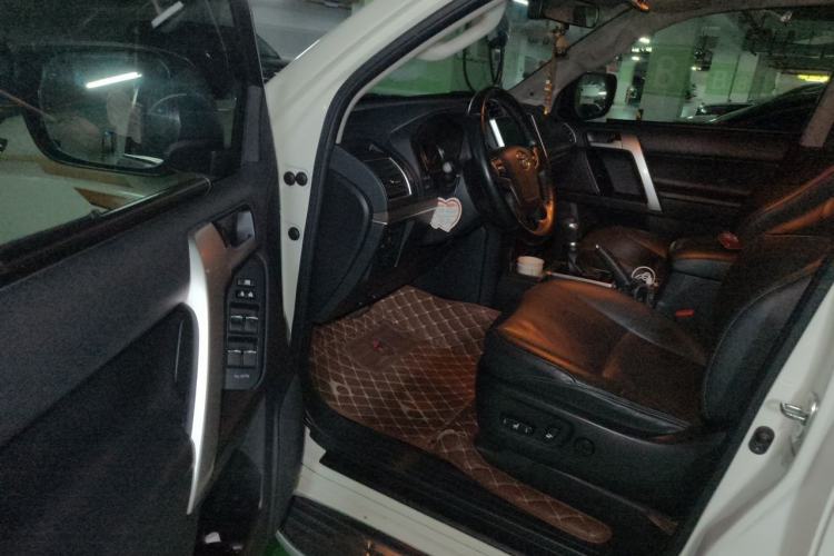 Used Toyota Prado 2019 3.5L Automatic TX-L Deluxe Edition Driver Seat