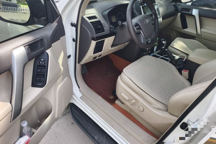 Used Toyota Prado 2019 4.0L TX-L Middle East Driver Seat
