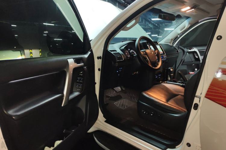 Used Toyota Prado 2019 3.5L Automatic TX-L Deluxe Edition with Rear-Mounted Spare Tire Driver Seat