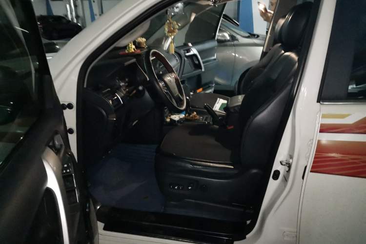 Used Toyota Prado 2019 3.5L Automatic TX-L Deluxe Edition with Rear-Mounted Spare Tire Driver Seat