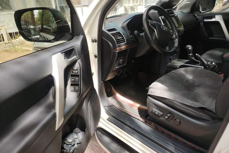 Used Toyota Prado 2019 3.5L Automatic TX-L Deluxe Edition with Rear-Mounted Spare Tire Driver Seat