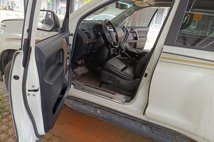 Used Toyota Prado  Driver Seat