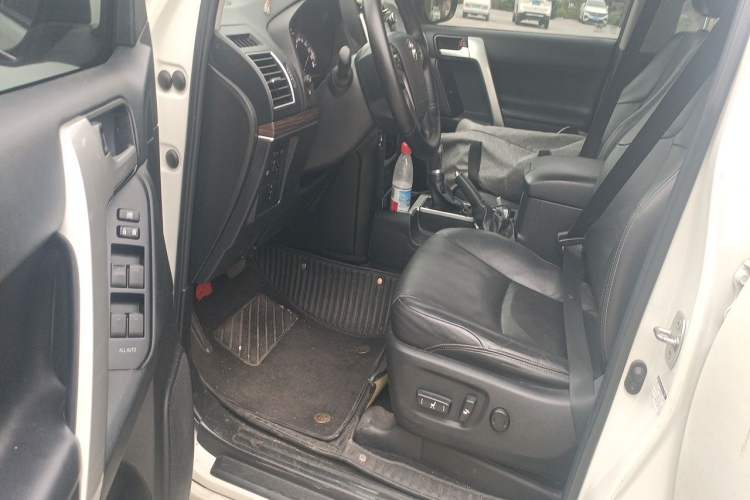 Used Toyota Prado 2019 3.5L Automatic TX-L Deluxe Edition with Rear-Mounted Spare Tire Driver Seat