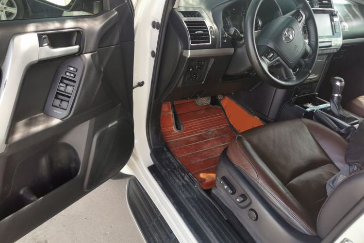 Used Toyota Prado 2019 3.5L Automatic TX-L Deluxe Edition Driver Seat