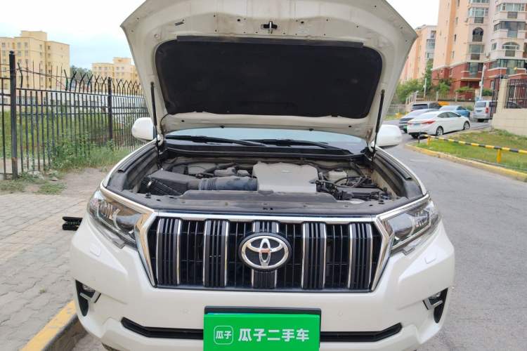 Used Toyota Prado 2019 3.5L Automatic TX-L Deluxe Edition Engine Bay