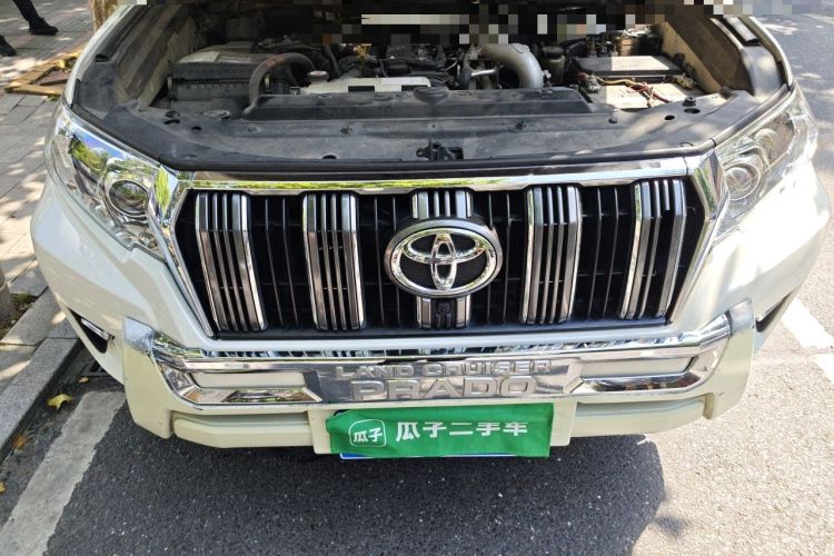 Used Toyota Prado  Engine Bay