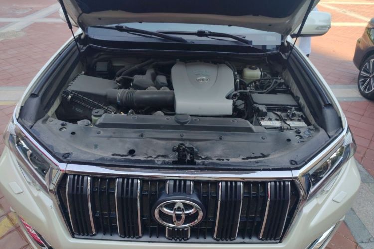 Used Toyota Prado 2019 3.5L Automatic TX-L Deluxe Edition Engine Bay