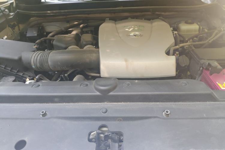 Used Toyota Prado 2019 3.5L Automatic TX-L Deluxe Edition with Rear-Mounted Spare Tire Engine Bay