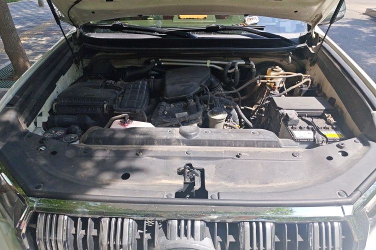 Used Toyota Prado  Engine Bay