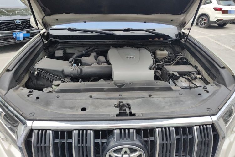 Used Toyota Prado 2019 3.5L Automatic TX-L Deluxe Edition Engine Bay