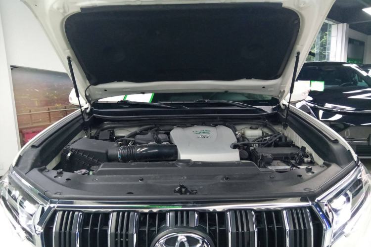 Used Toyota Prado 2019 3.5L Automatic TX-L Deluxe Edition Engine Bay