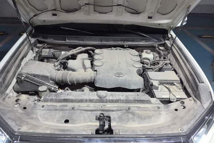Used Toyota Prado  Engine Bay