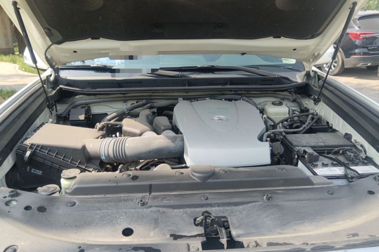 Used Toyota Prado 2019 3.5L Automatic TX-L Deluxe Edition Engine Bay