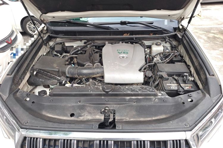 Used Toyota Prado 2019 3.5L Automatic TX-L Deluxe Edition with Rear-Mounted Spare Tire Engine Bay