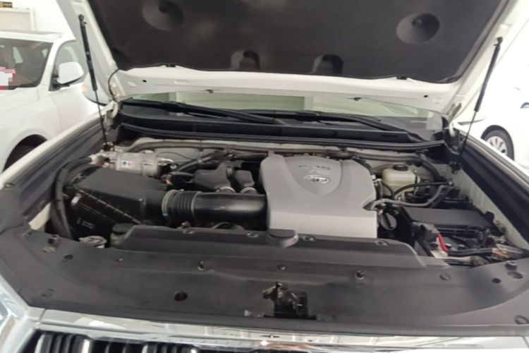 Used Toyota Prado 2019 3.5L Automatic TX-L Deluxe Edition Engine Bay