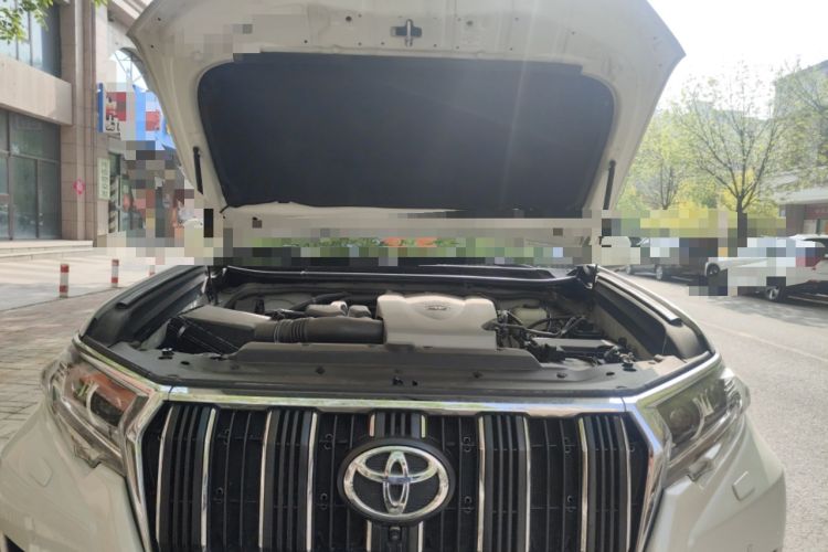 Used Toyota Prado 2019 3.5L Automatic TX-L Deluxe Edition with Rear-Mounted Spare Tire Engine Bay