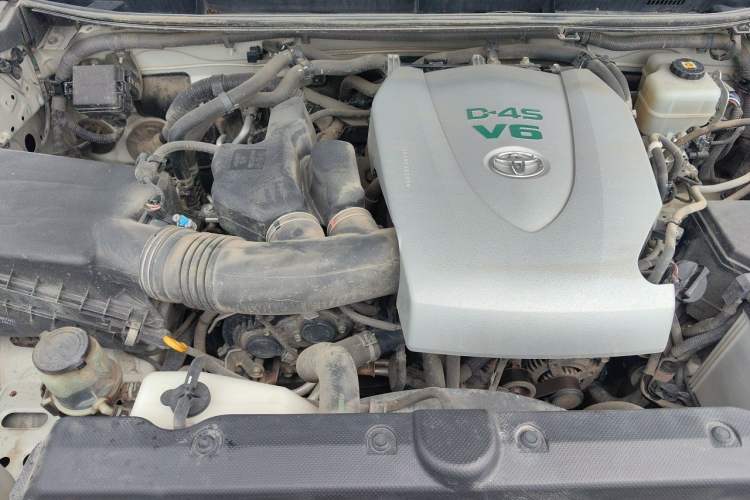 Used Toyota Prado 2019 3.5L Automatic TX-L Deluxe Edition with Rear-Mounted Spare Tire Engine Bay
