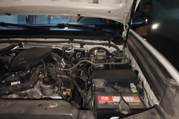 Used Toyota Prado 2019 2.7L TX-L U.S. Specification Engine Bay Left