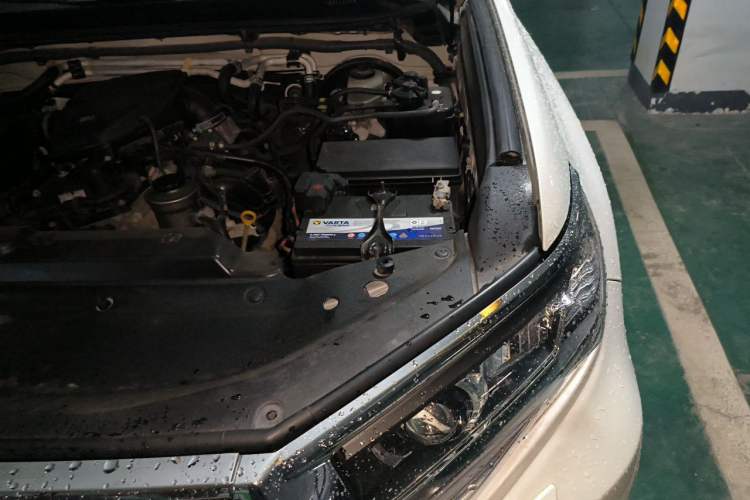 Used Toyota Prado 2019 2.7L TX-L U.S. Specification Engine Bay Left