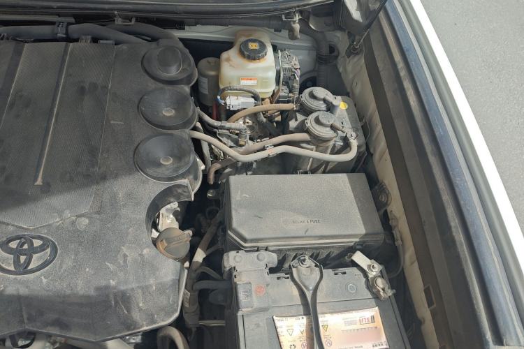Used Toyota Prado 2019 4.0L TX-L Middle East Engine Bay Left