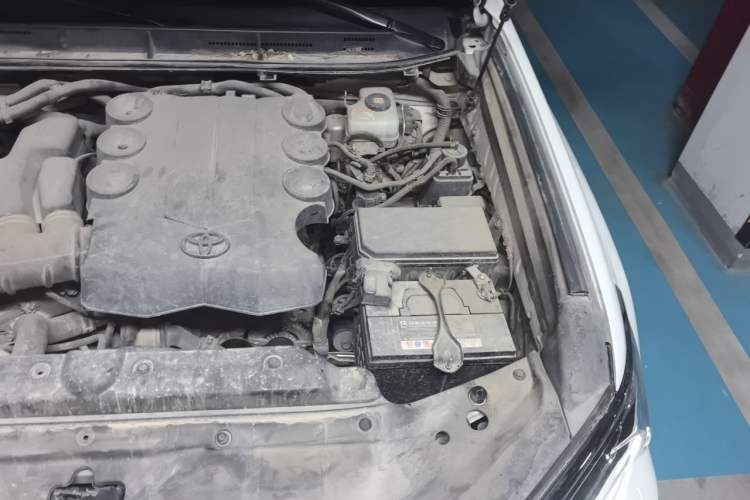 Used Toyota Prado  Engine Bay Left
