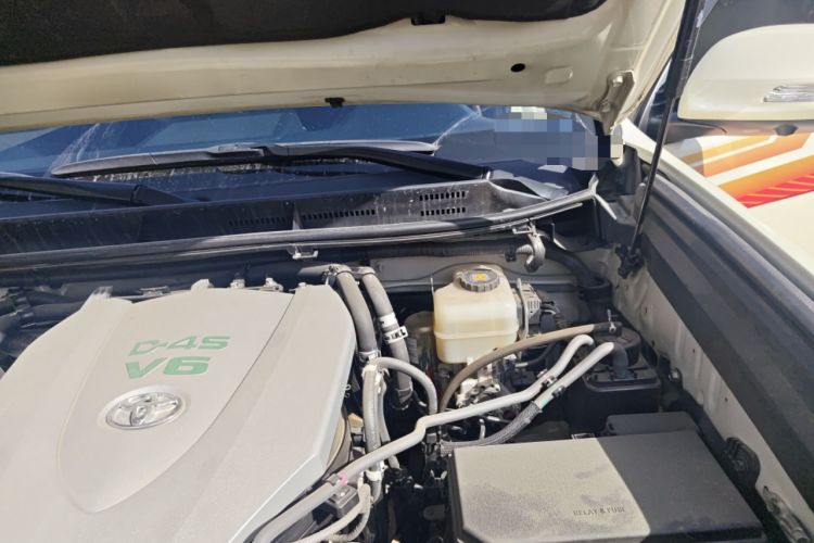 Used Toyota Prado 2019 3.5L Automatic TX-L Deluxe Edition with Rear-Mounted Spare Tire Engine Bay Left