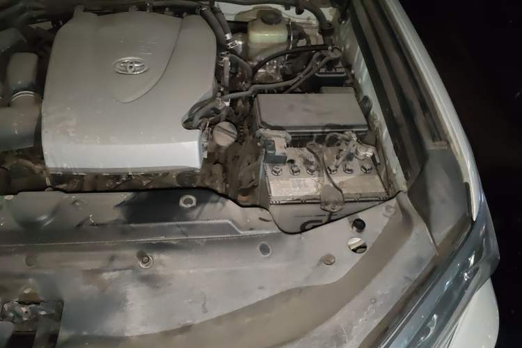 Used Toyota Prado 2019 3.5L Automatic TX-L Deluxe Edition with Rear-Mounted Spare Tire Engine Bay Left