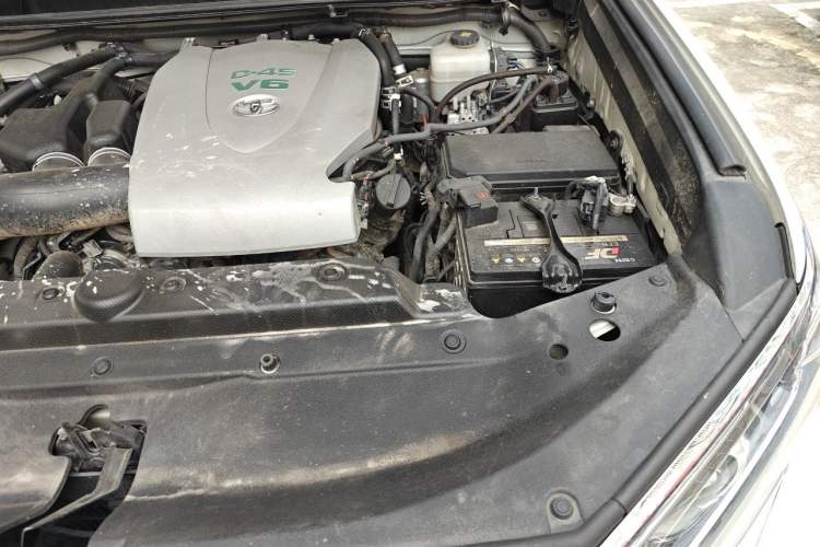 Used Toyota Prado 2019 3.5L Automatic TX-L Deluxe Edition with Rear-Mounted Spare Tire Engine Bay Left