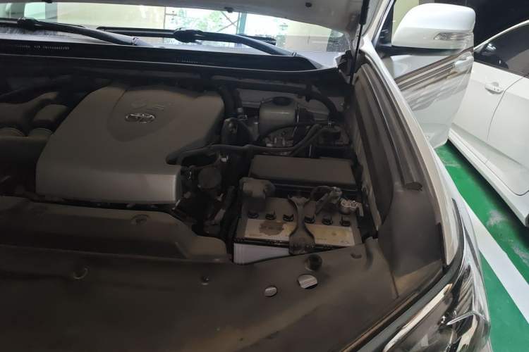 Used Toyota Prado 2019 3.5L Automatic TX-L Deluxe Edition with Rear-Mounted Spare Tire Engine Bay Left
