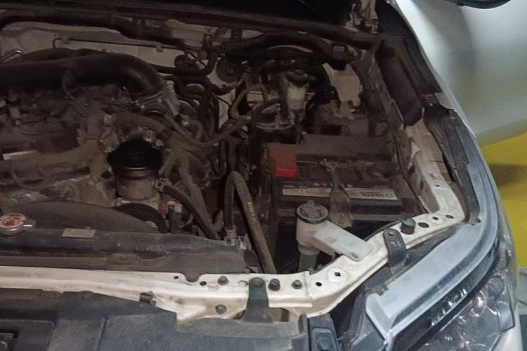 Used Toyota Prado  Engine Bay Left
