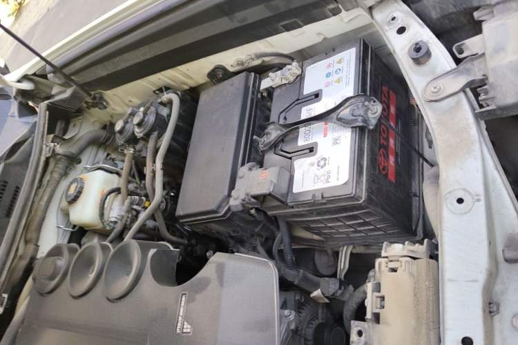 Used Toyota Prado  Engine Bay Left