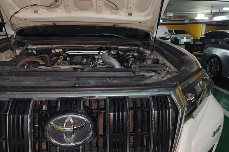 Used Toyota Prado  Engine Bay Left