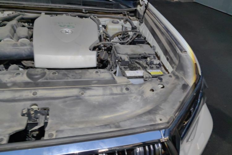 Used Toyota Prado 2019 3.5L Automatic TX-L Deluxe Edition with Rear-Mounted Spare Tire Engine Bay Left