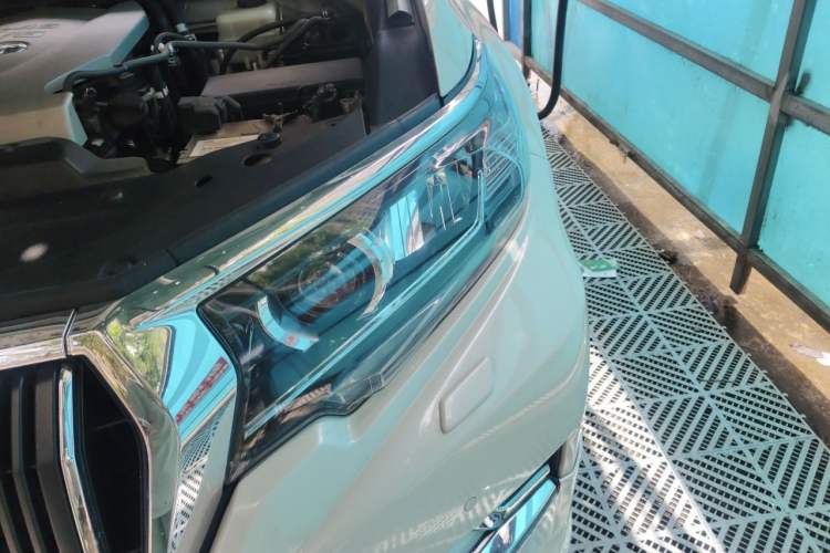 Used Toyota Prado 2019 3.5L Automatic TX-L Deluxe Edition with Rear-Mounted Spare Tire Engine Bay Left
