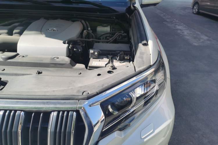 Used Toyota Prado 2019 3.5L Automatic TX-L Deluxe Edition with Rear-Mounted Spare Tire Engine Bay Left