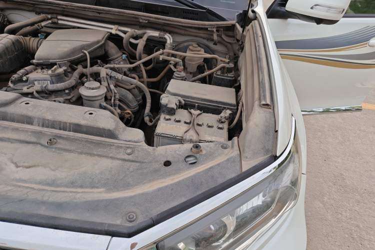 Used Toyota Prado  Engine Bay Left