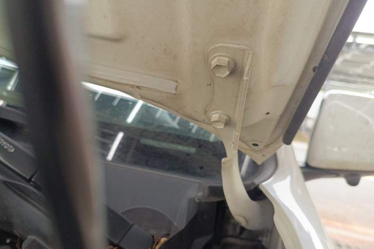 Used Toyota Prado  Engine Bay Left