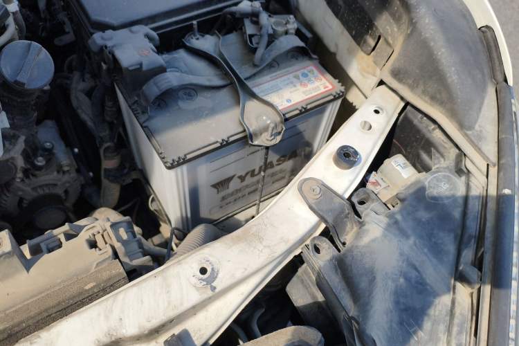 Used Toyota Prado 2019 3.5L Automatic TX-L Deluxe Edition with Rear-Mounted Spare Tire Engine Bay Left