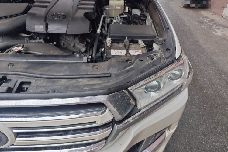 Used Toyota Prado  Engine Bay Left