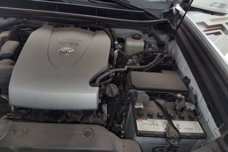 Used Toyota Prado 2019 3.5L Automatic TX-L Deluxe Edition with Rear-Mounted Spare Tire Engine Bay Left