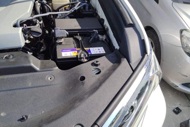 Used Toyota Prado 2019 3.5L Automatic TX-L Deluxe Edition with Rear-Mounted Spare Tire Engine Bay Left