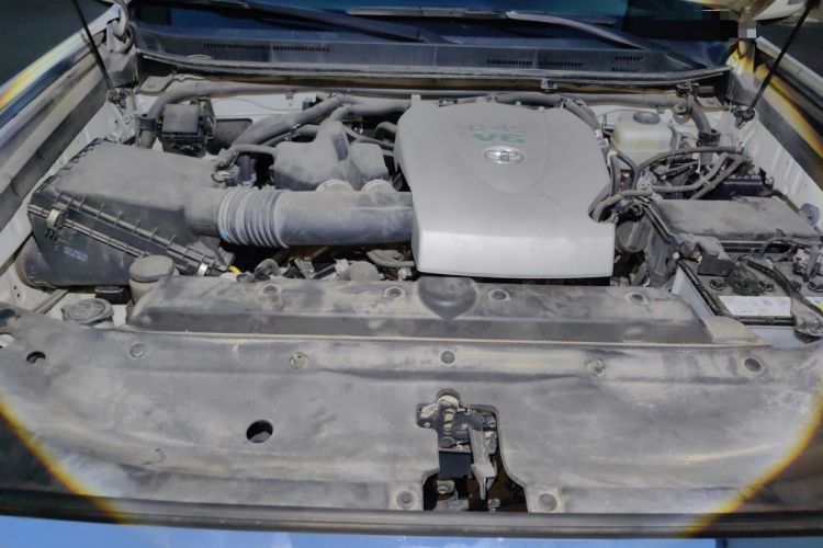 Used Toyota Prado 2019 3.5L Automatic TX-L Deluxe Edition with Rear-Mounted Spare Tire Engine Bay