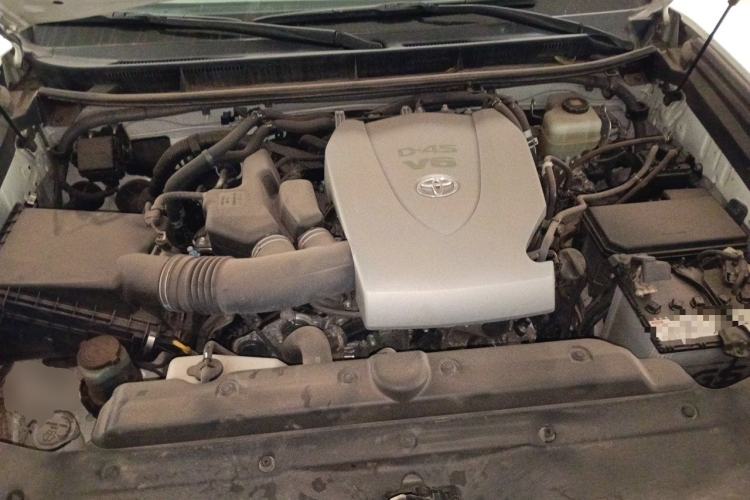 Used Toyota Prado 2019 3.5L Automatic TX-L Deluxe Edition with Rear-Mounted Spare Tire Engine Bay