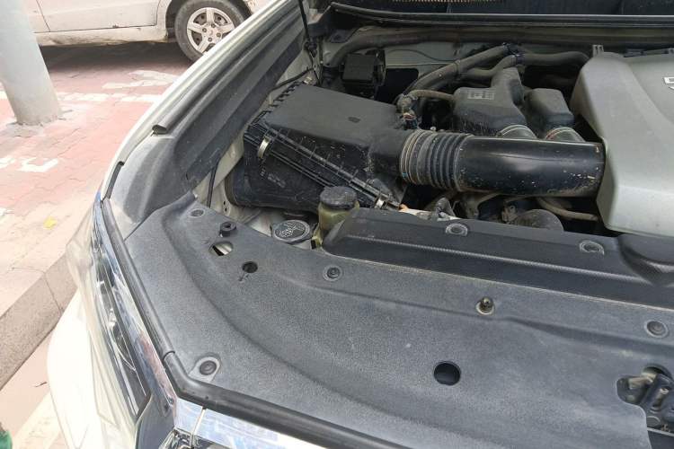 Used Toyota Prado 2019 3.5L Automatic TX-L Deluxe Edition with Rear-Mounted Spare Tire Engine Bay Right